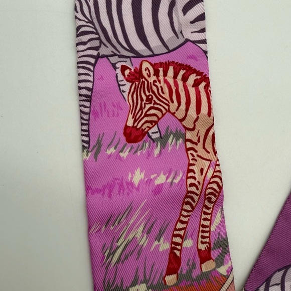 Authentic NEW Hermes twilly silk scarf - Picture 12 of 16